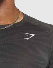 GEO ANIMAL SEAMLESS LONG SLEEVE T-SHIRT PRE-ORDER