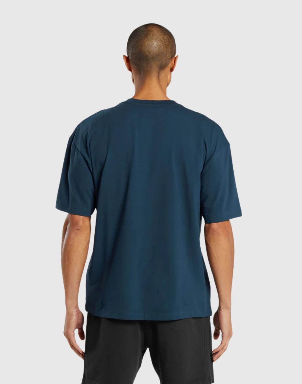 ESSENTIAL OVERSIZED T-SHIRT