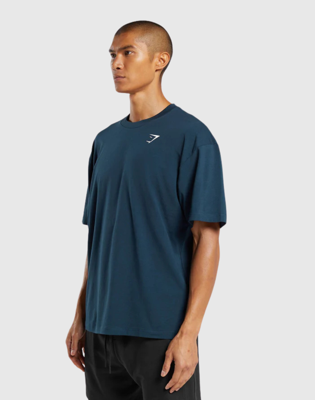 ESSENTIAL OVERSIZED T-SHIRT