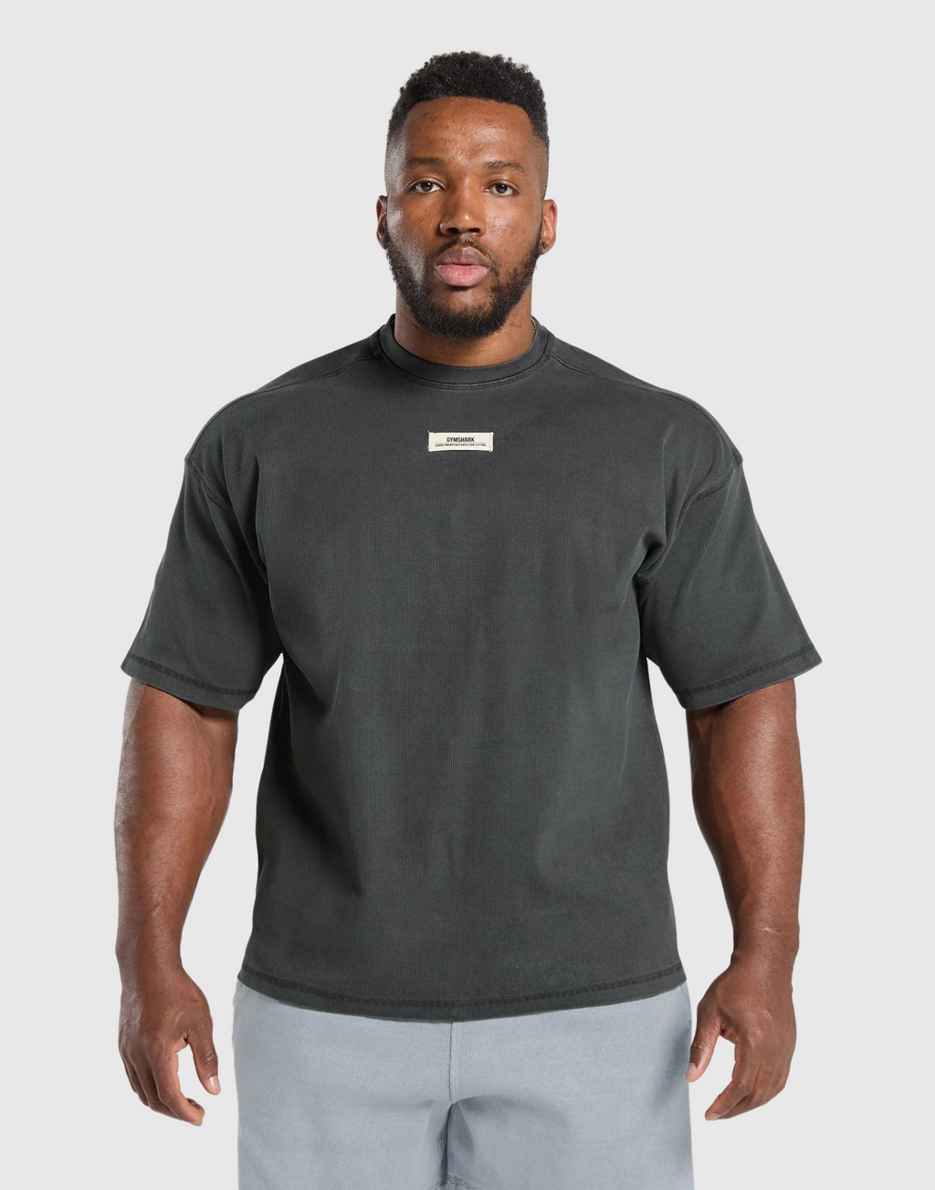 HEAVYWEIGHT SHORT SLEEVE CREW