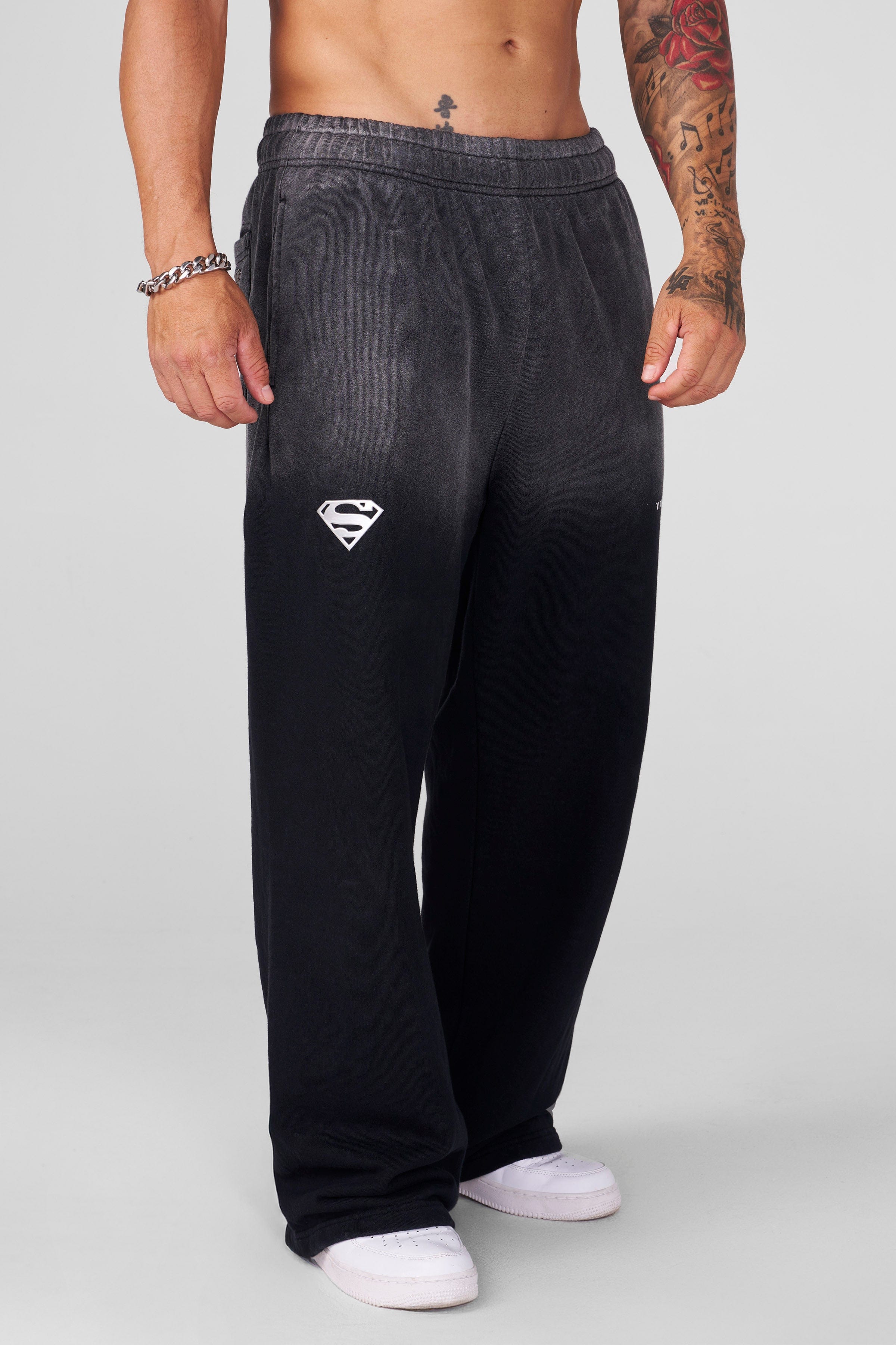 2032- SUPERMAN SWEATS