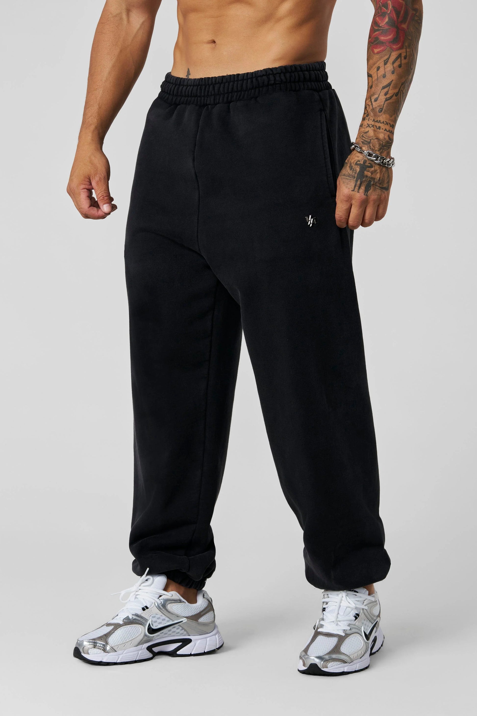 2069 - ELEVATED ESSENTIALS - BAGGY JOGGERS PRE-ORDER