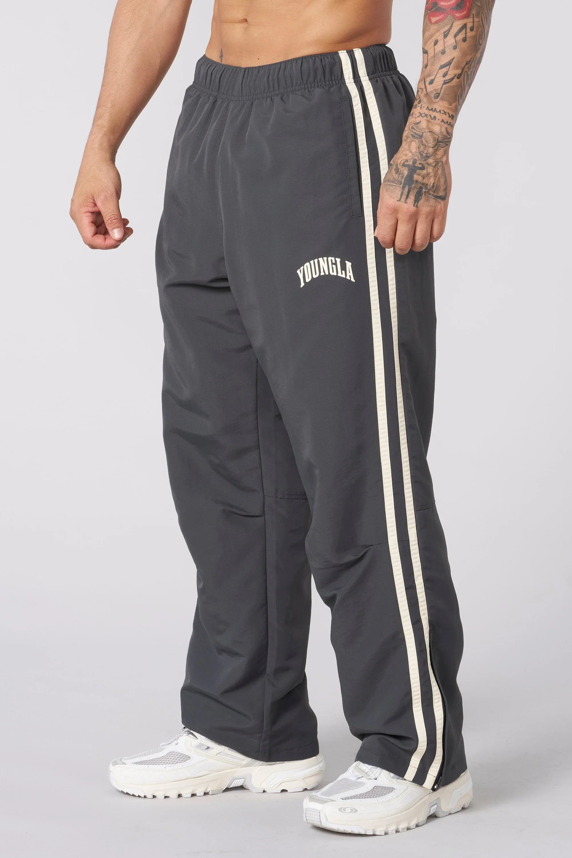 FLAGSHIP TRACKPANTS PRE-ORDER