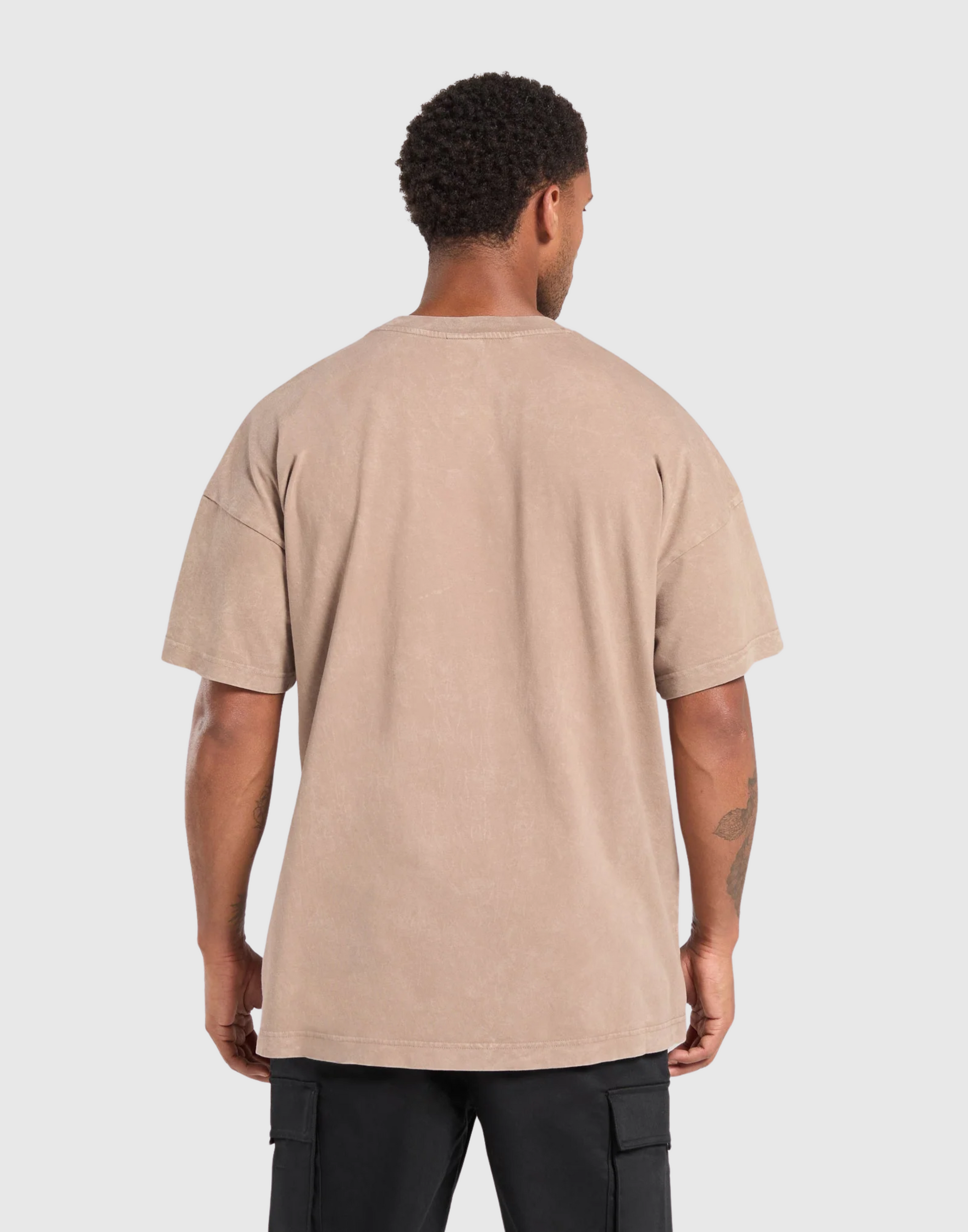 COLLEGIATE SHADOW WASHED T-SHIRT