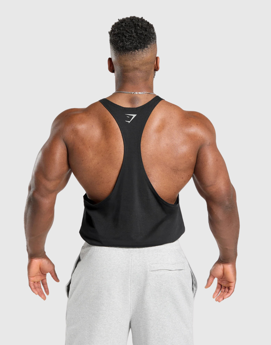 LIFTING APPAREL STRINGER