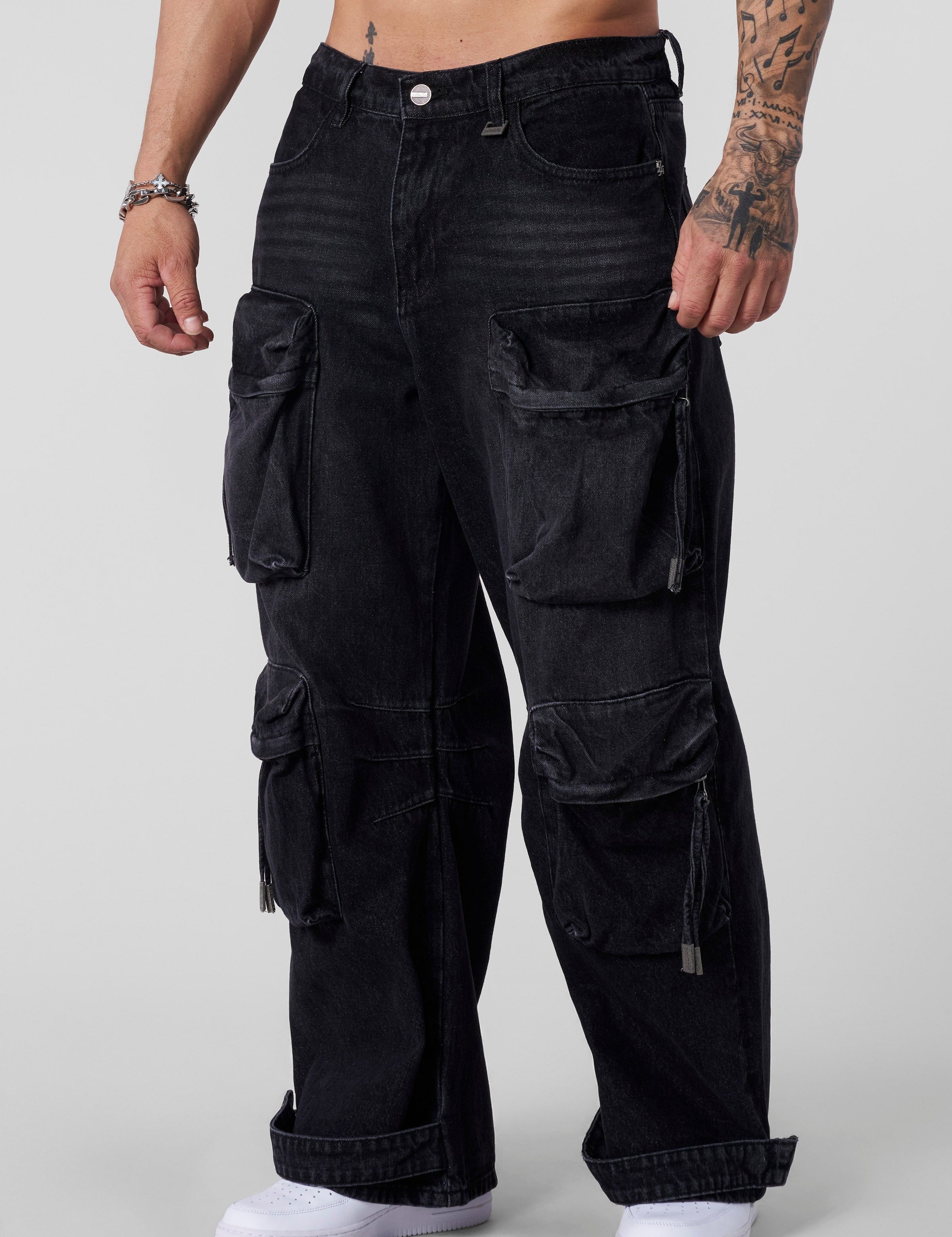 8 POCKET JEANS PRE-ORDER