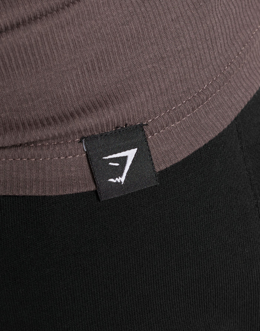 RIBBED LONG SLEEVE T-SHIRT