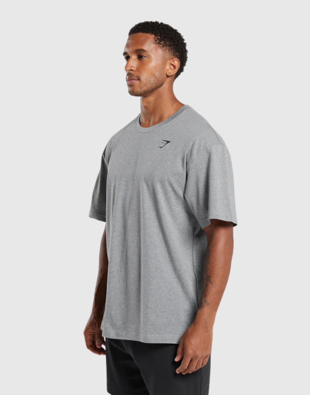 ESSENTIAL OVERSIZED T-SHIRT