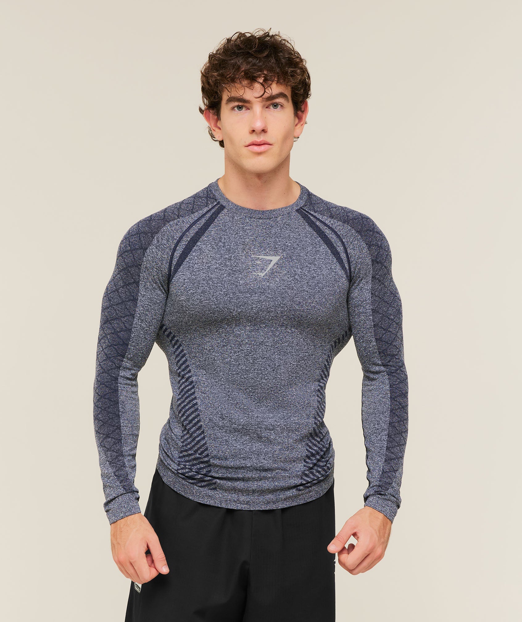 DEVANT SEAMLESS LONG SLEEVE T-SHIRT PRE-ORDER