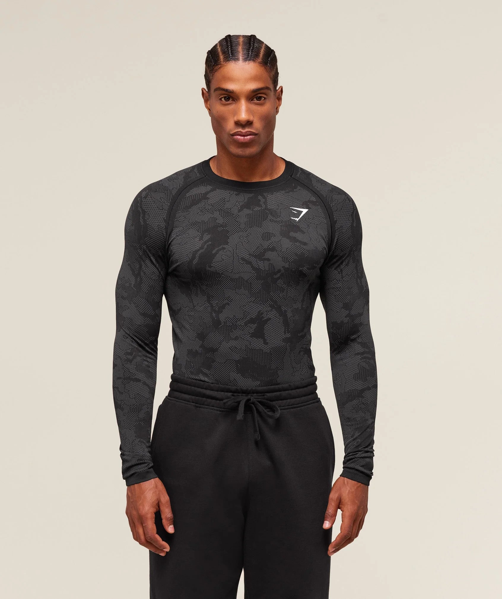 GeoSeamlessLongSleeveT-ShirtBlack-CharcoalGreyA5A2C-BBF9-1093_3840x_jpg.webp