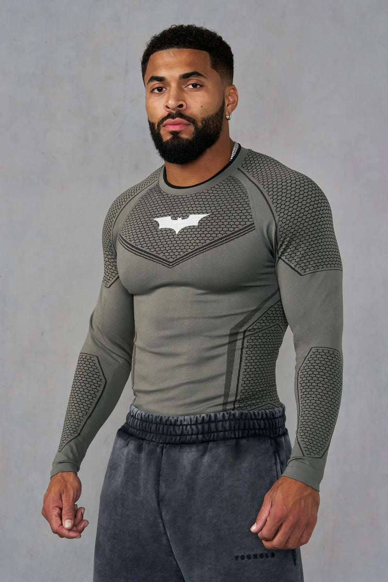 8004 - BATMAN COMPRESSION LONGSLEEVES PRE-ORDER