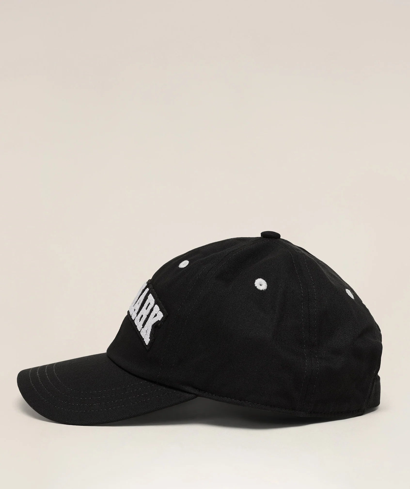 images-CollegiateGFXCapGSBlackI2B1Y_BB2J_0264_3840x_jpg.webp