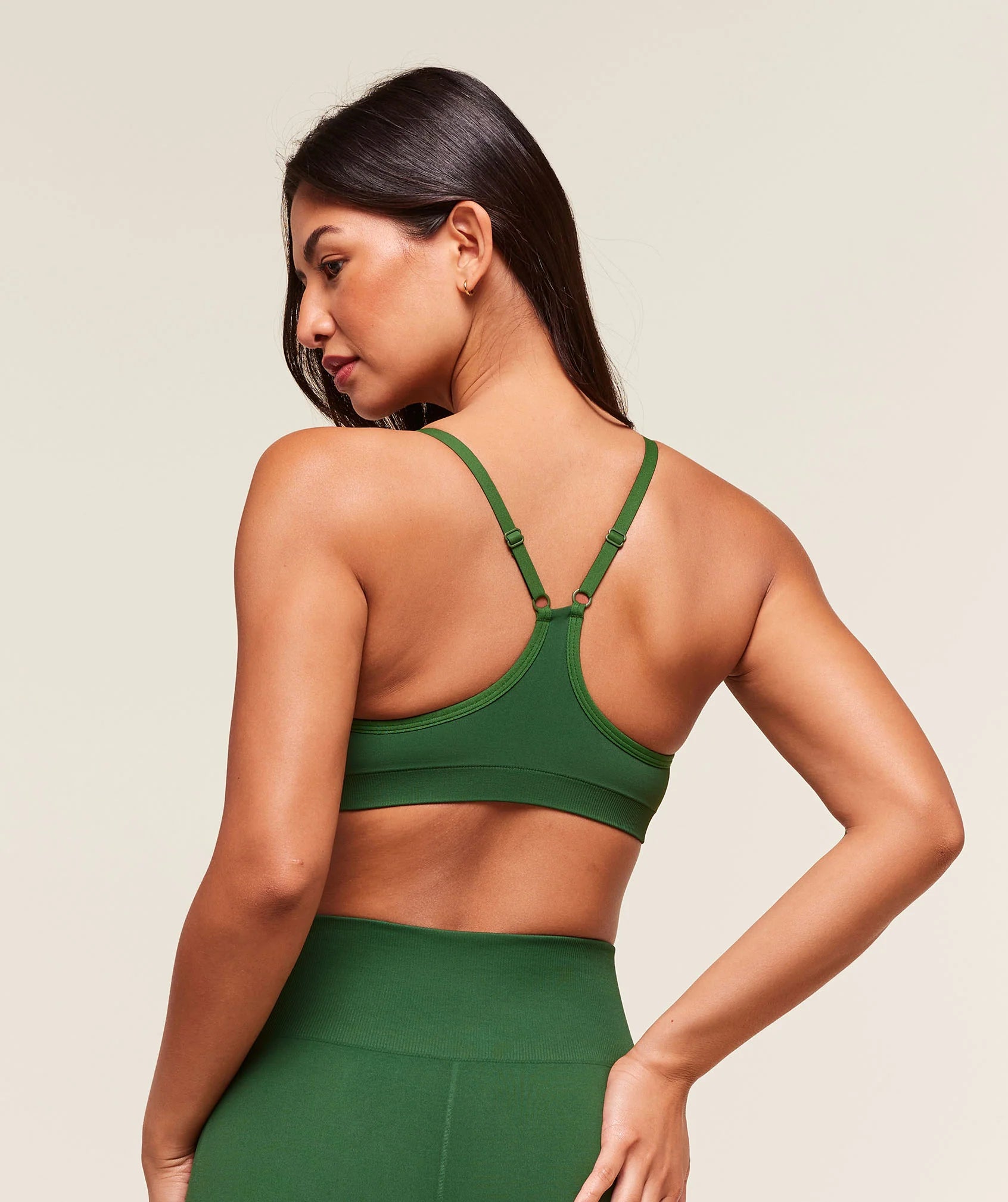EVERYDAY SEAMLESS RACERBACK SPORTS BRA PRE-ORDER