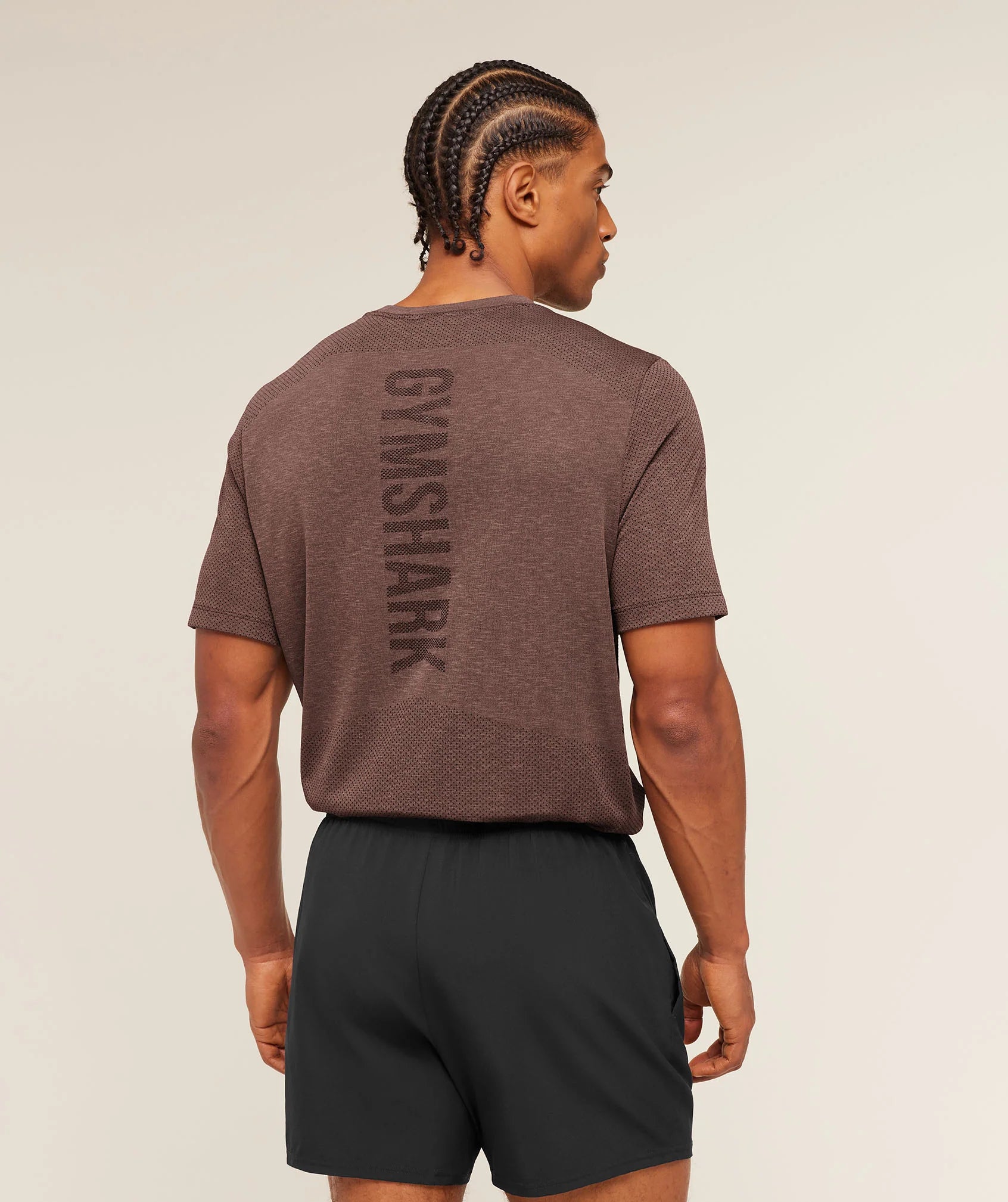 LIGHTWEIGHT SEAMLESS T-SHIRT PRE-ORDER