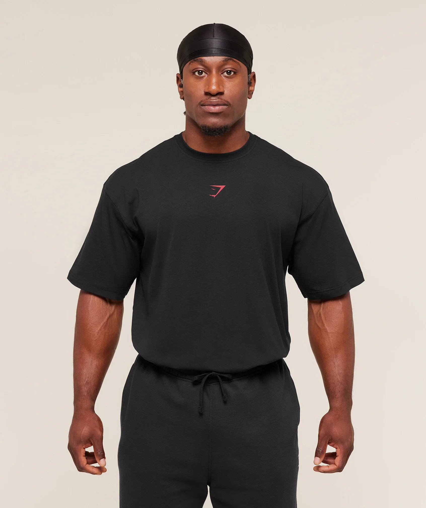 images-PowerOriginalsT_ShirtGSBlackGSConditioningRedA4B9W_BC1D_0184_3840x_jpg.webp