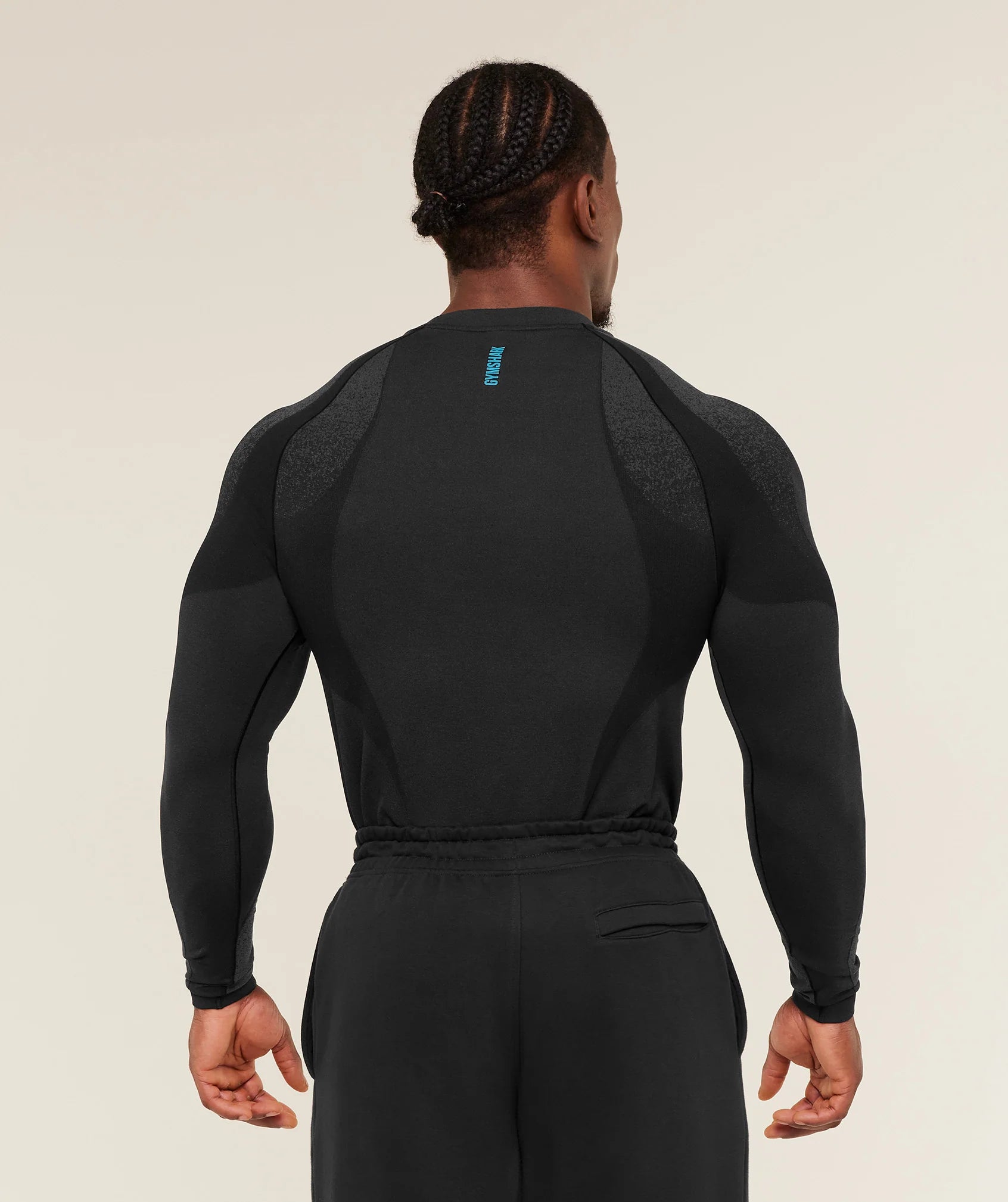 images-ShadowLSMuscleFitTeeGSBlackGSBrandBlueA1B5B_BC8K_0411_V1_3840x_jpg.webp