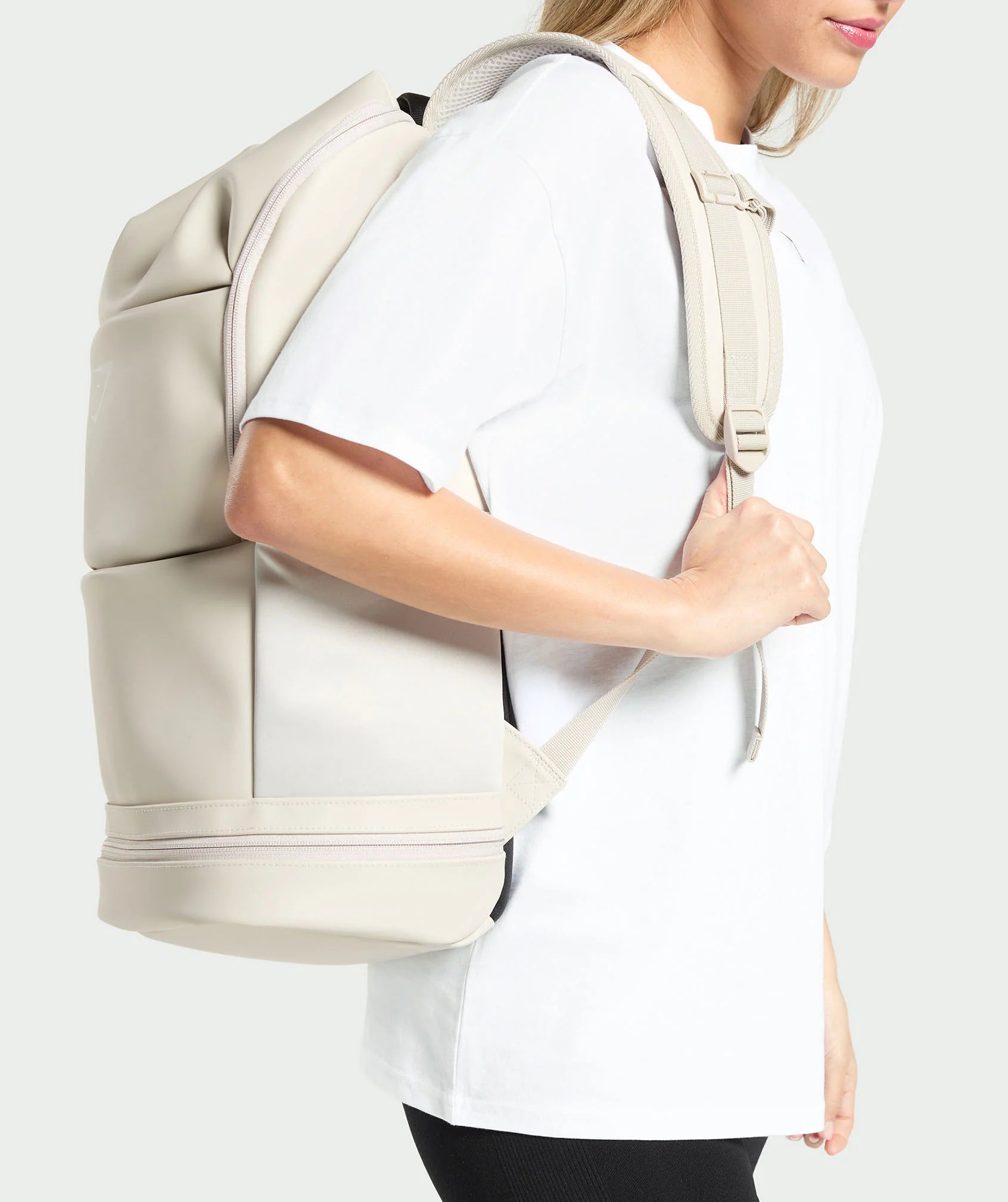 SLEEK BACKPACK PRE-ORDER
